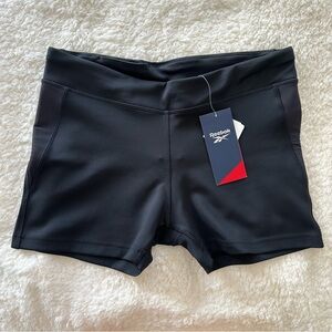 Reebok shorts 3.25” NWT